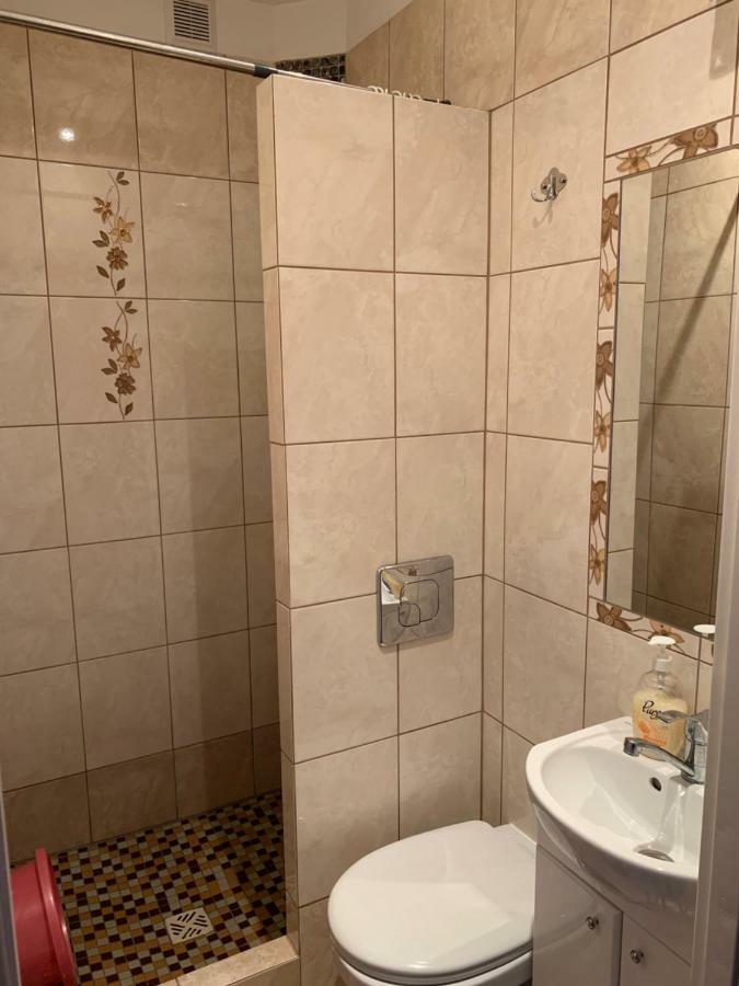 Pokoje Goscinne Matros Ustronie Morskie Exterior foto