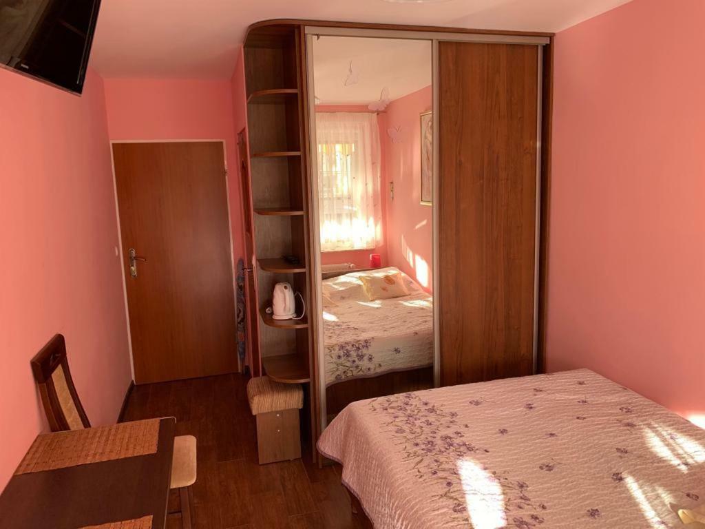 Pokoje Goscinne Matros Ustronie Morskie Exterior foto