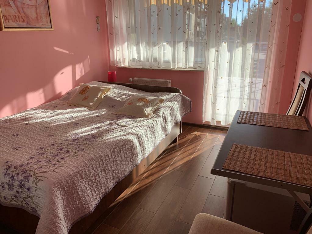 Pokoje Goscinne Matros Ustronie Morskie Exterior foto